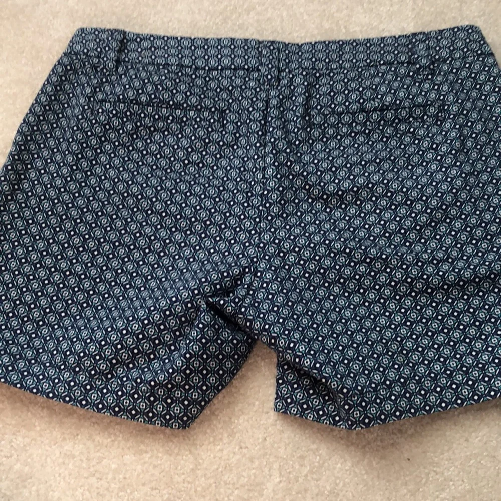 Patterned shorts - Picture 4 of 4